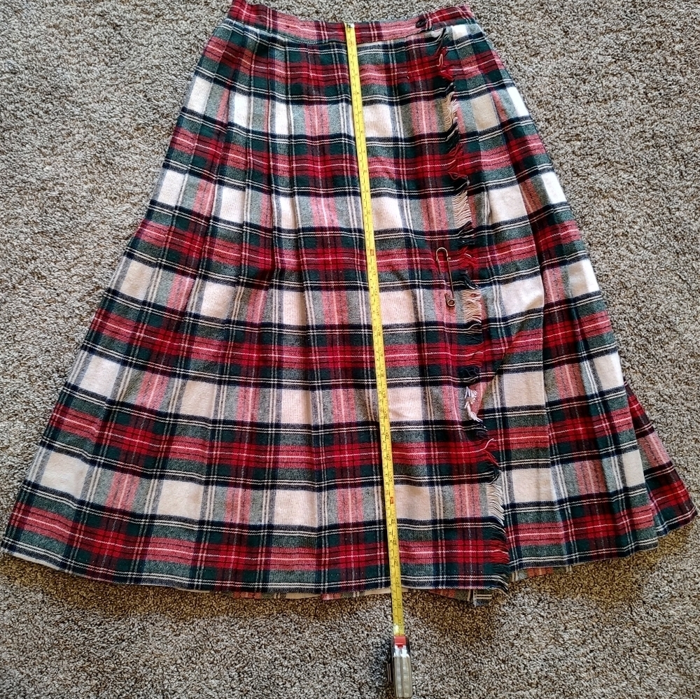 Vintage Rhapsody Scottish Pleated Tartan Pattern Skirt! - Picture 10 of 16